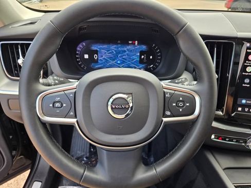 Certified 2024 Volvo XC60 B5 Core w/ Climate Package AWD/4WD image 33