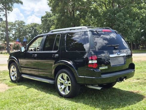 Used 2010 Ford Explorer Limited RWD image 5