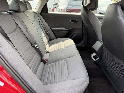 Used 2025 Kia K4 EX FWD image 11