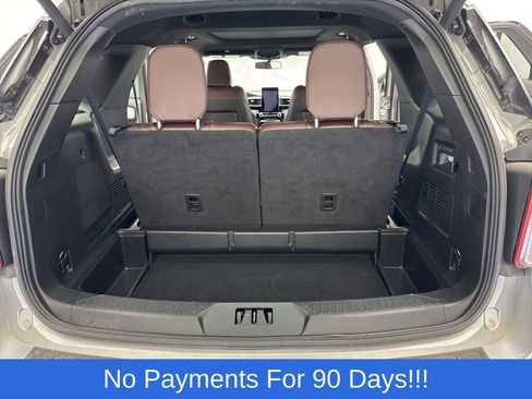 Used 2023 Ford Explorer Platinum w/ Technology Package AWD/4WD image 29