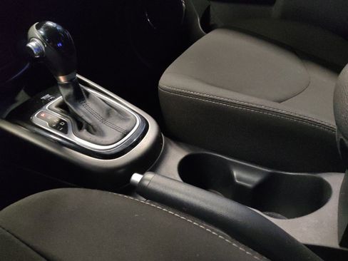 Used 2013 Kia Soul + image 26