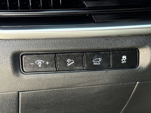 Used 2025 Kia Telluride S AWD/4WD image 23