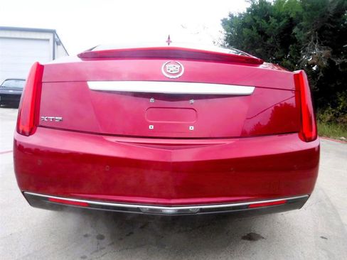 Used 2013 Cadillac XTS Base image 17