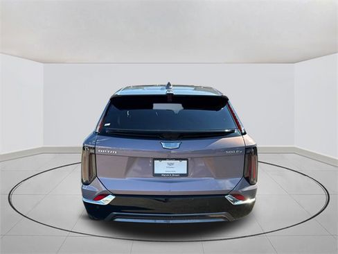 New 2026 Cadillac Optiq Luxury 2 image 12