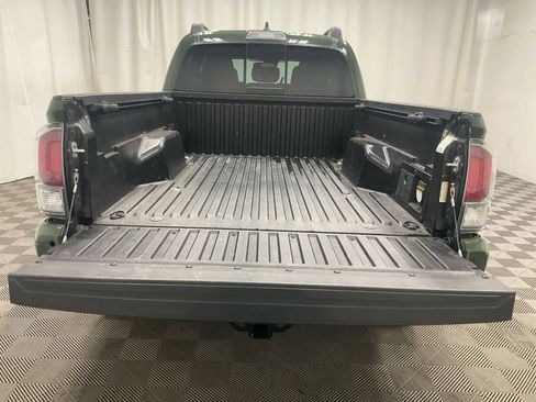 Used 2022 Toyota Tacoma TRD Off-Road w/ TRD Premium Off Road Package image 17