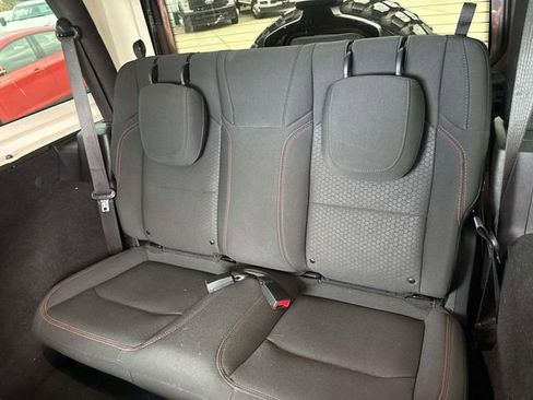 Used 2021 Jeep Wrangler Rubicon image 7
