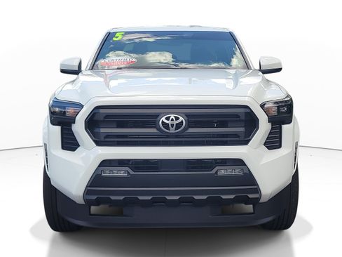 Certified 2025 Toyota Tacoma SR5 RWD image 2