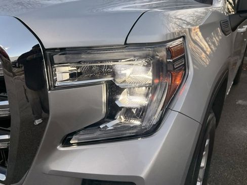 Used 2019 GMC Sierra 1500 SLE w/ SLE Value Package image 4