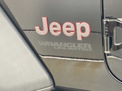 Used 2021 Jeep Wrangler Unlimited Rubicon image 9