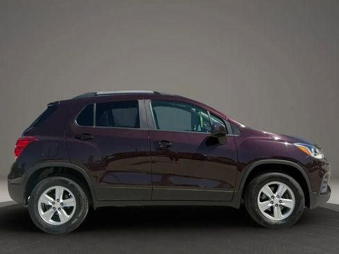 Used 2022 Chevrolet Trax LT w/ Driver Confidence Package AWD/4WD image 7