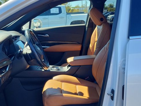 Used 2019 Cadillac XT4 Premium Luxury AWD/4WD image 23