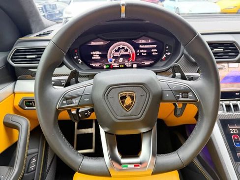 Used 2021 Lamborghini Urus image 20