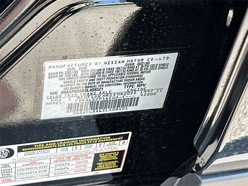 New 2025 Nissan Kicks SR image 26