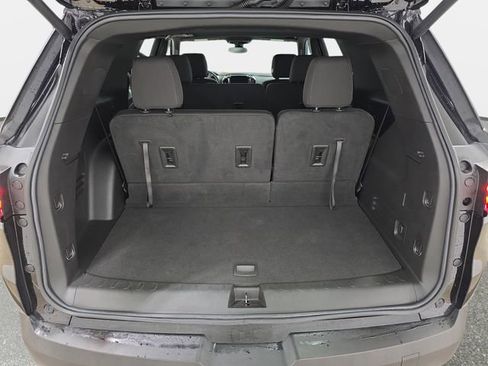 Used 2023 Chevrolet Traverse LT AWD/4WD image 34