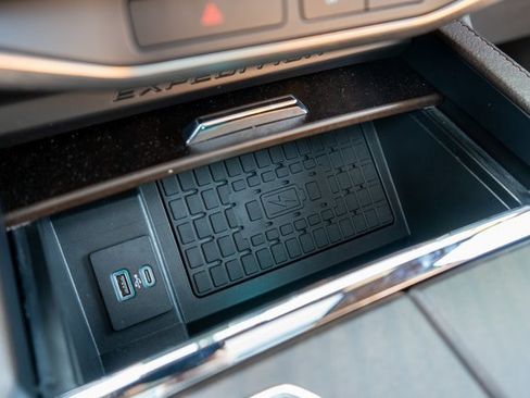 Used 2022 Ford Expedition King Ranch image 39