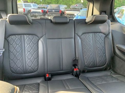 Used 2025 Jeep Grand Wagoneer Series III AWD/4WD image 14