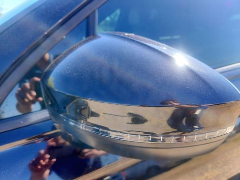 Used 2021 Volkswagen Tiguan SE R-Line image 14