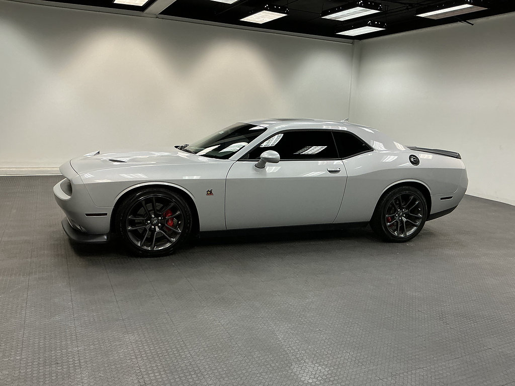 Used 2020 Dodge Challenger R/T Scat Pack w/ Plus Package RWD image 2