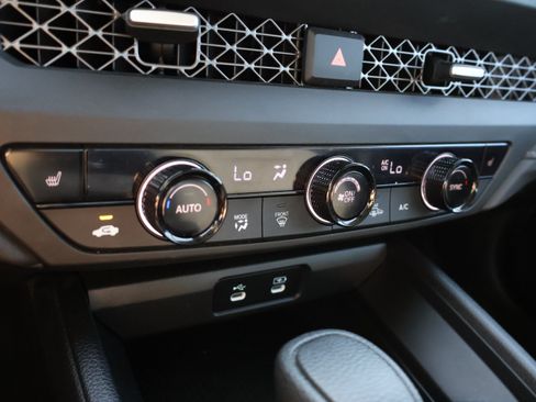 Used 2025 Honda Accord SE image 27