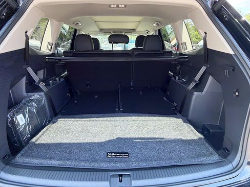 New 2026 Volkswagen Atlas SE FWD image 11
