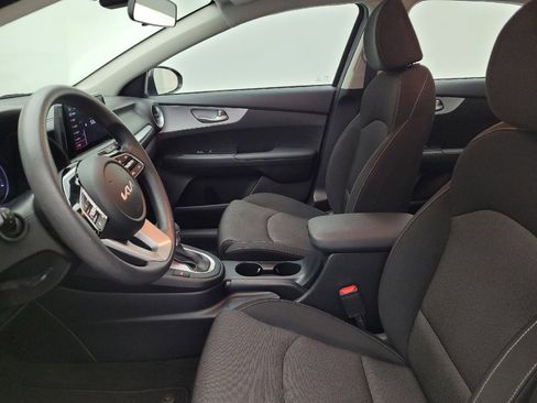 Used 2024 Kia Forte LXS w/ LXS Technology Package image 17