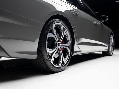 Used 2024 Audi S6 Premium Plus w/ Premium Plus Package image 77