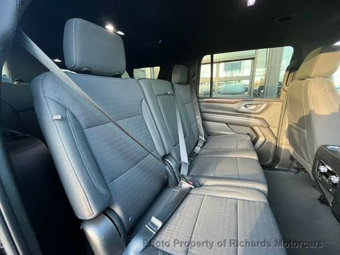 Used 2022 GMC Yukon XL SLE image 21