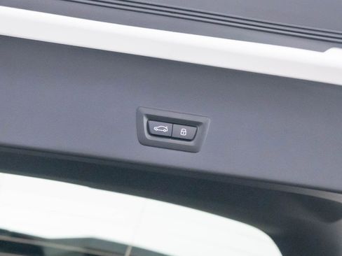 New 2025 BMW X3 xDrive30i w/ Premium Package image 32