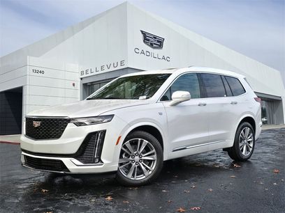New 2025 Cadillac XT6 Premium Luxury
