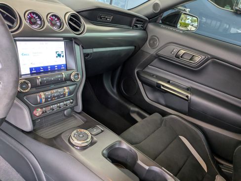 Certified 2022 Ford Mustang Shelby GT500 w/ Technology Package RWD image 19