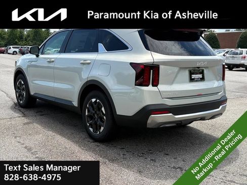 New 2026 Kia Sorento S w/ S Panoramic Sunroof Package FWD image 4