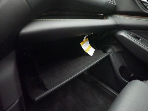 Certified 2025 Subaru Ascent Bronze Edition image 31