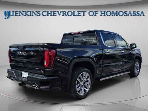 Used 2024 GMC Sierra 1500 Denali AWD/4WD image 4