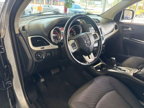 Used 2017 Dodge Journey Crossroad image 9