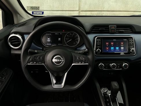 Used 2025 Nissan Versa SV image 13