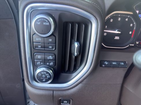 Used 2022 GMC Sierra 1500 Denali w/ Denali Reserve Package AWD/4WD image 15