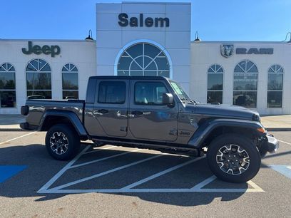 New 2026 Jeep Gladiator Sport