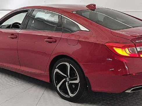 Used 2019 Honda Accord Sport image 4