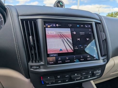 Used 2022 Maserati Levante GT image 11