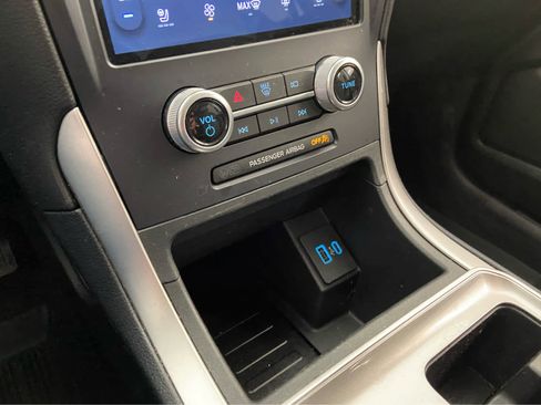 Used 2023 Ford Edge SEL w/ Convenience Package image 39