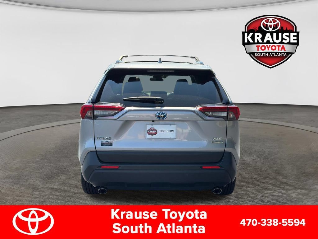 Used 2023 Toyota RAV4 XLE Premium AWD/4WD image 7