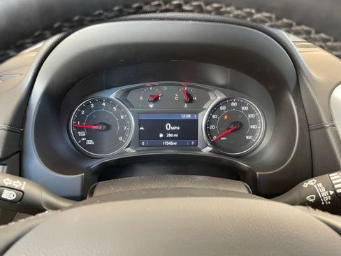 Used 2024 GMC Terrain SLT image 40