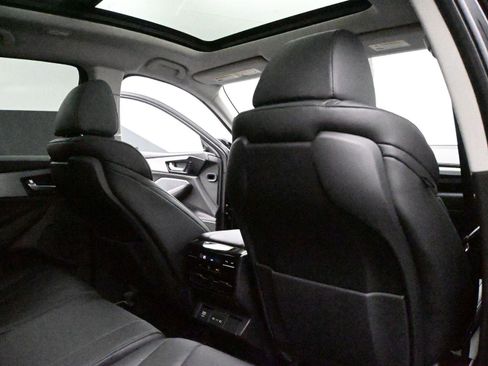 Certified 2025 Acura MDX SH-AWD image 17