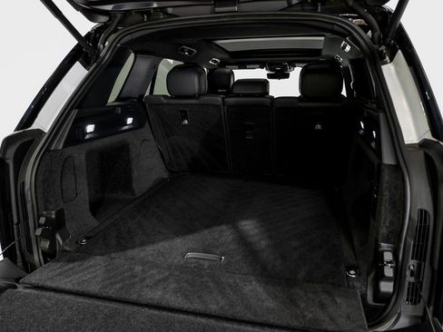 Used 2023 Land Rover Range Rover SE image 49