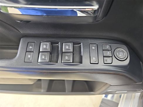 Used 2018 GMC Sierra 2500 Denali image 32