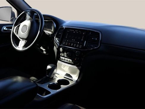 Used 2019 Jeep Grand Cherokee Altitude image 17