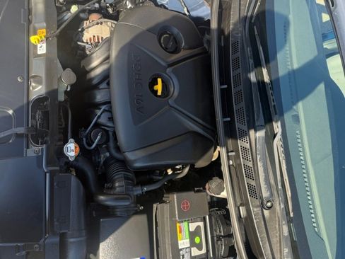 Used 2013 Hyundai Elantra Limited w/ Technology Pkg image 26