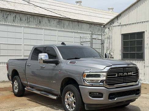 Used 2024 RAM 2500 Laramie AWD/4WD image 2