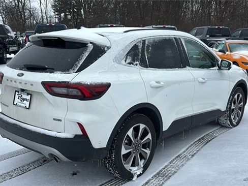 Used 2024 Ford Escape Platinum w/ Premium Technology Package image 30