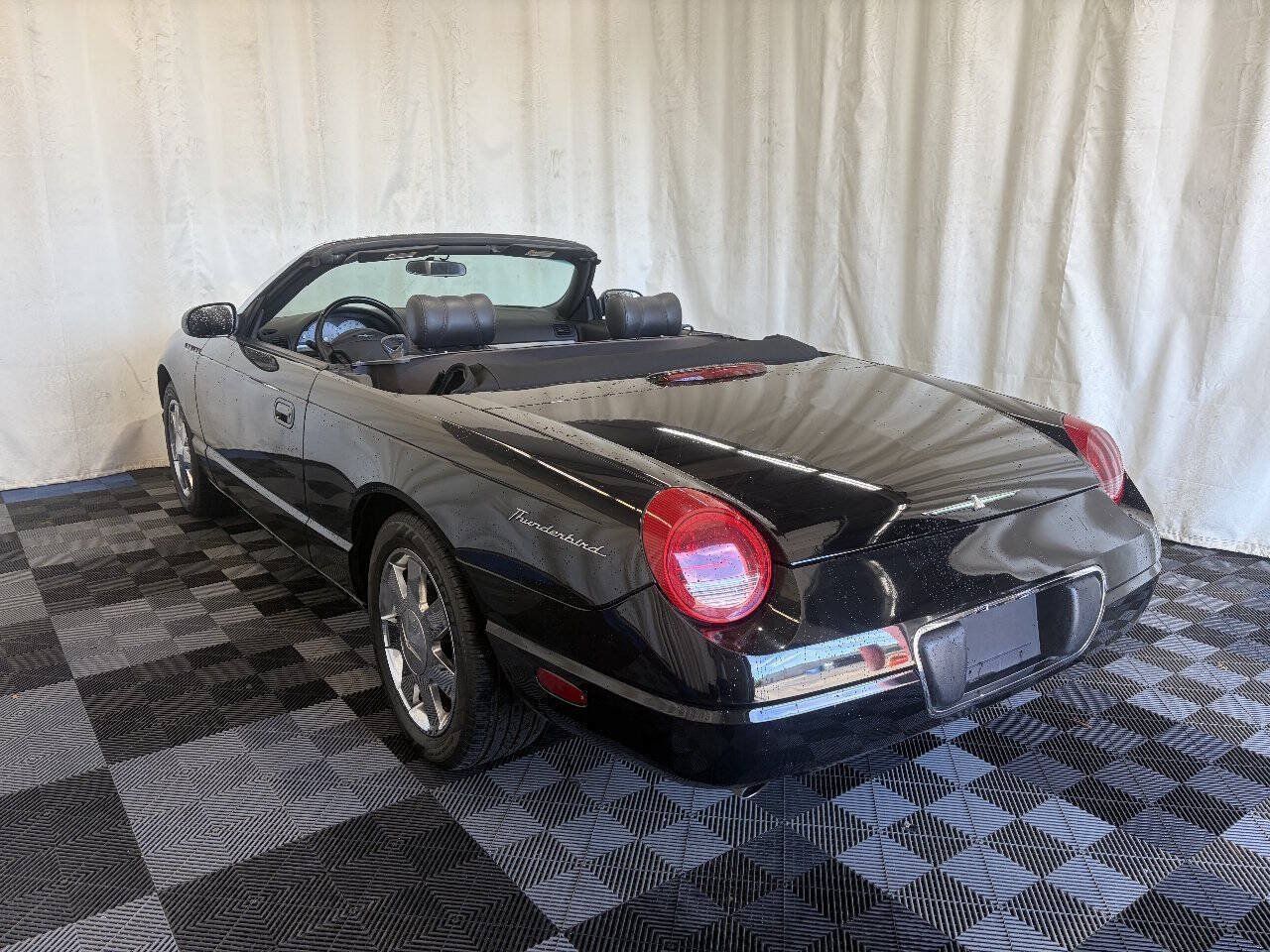 Used 2002 Ford Thunderbird RWD image 9